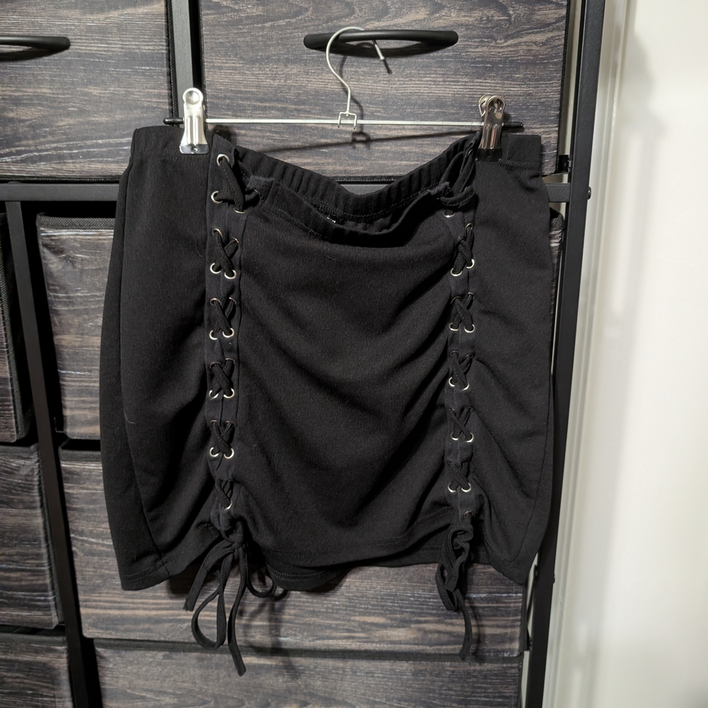 SHEIN Black Lace-Up Mini Skirt